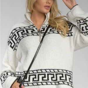 Elan White and Black Geometric Sweater size m